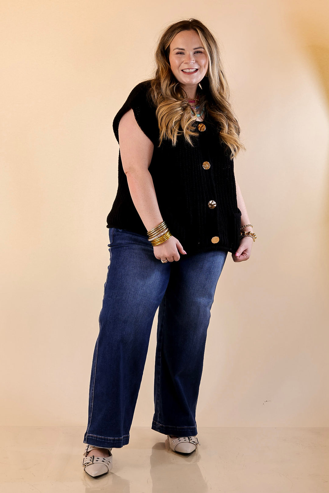 Risen | Steady Style Cropped Wide Leg Trouser Jean with Pocket Detailing in Dark Wash