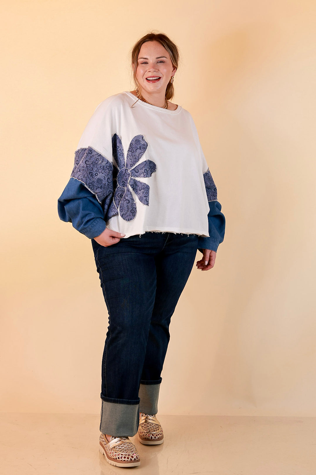 Blooming Details Oversized Floral Appliqué Contrast Sleeve Raw Hem Top in Ivory and Denim Blue