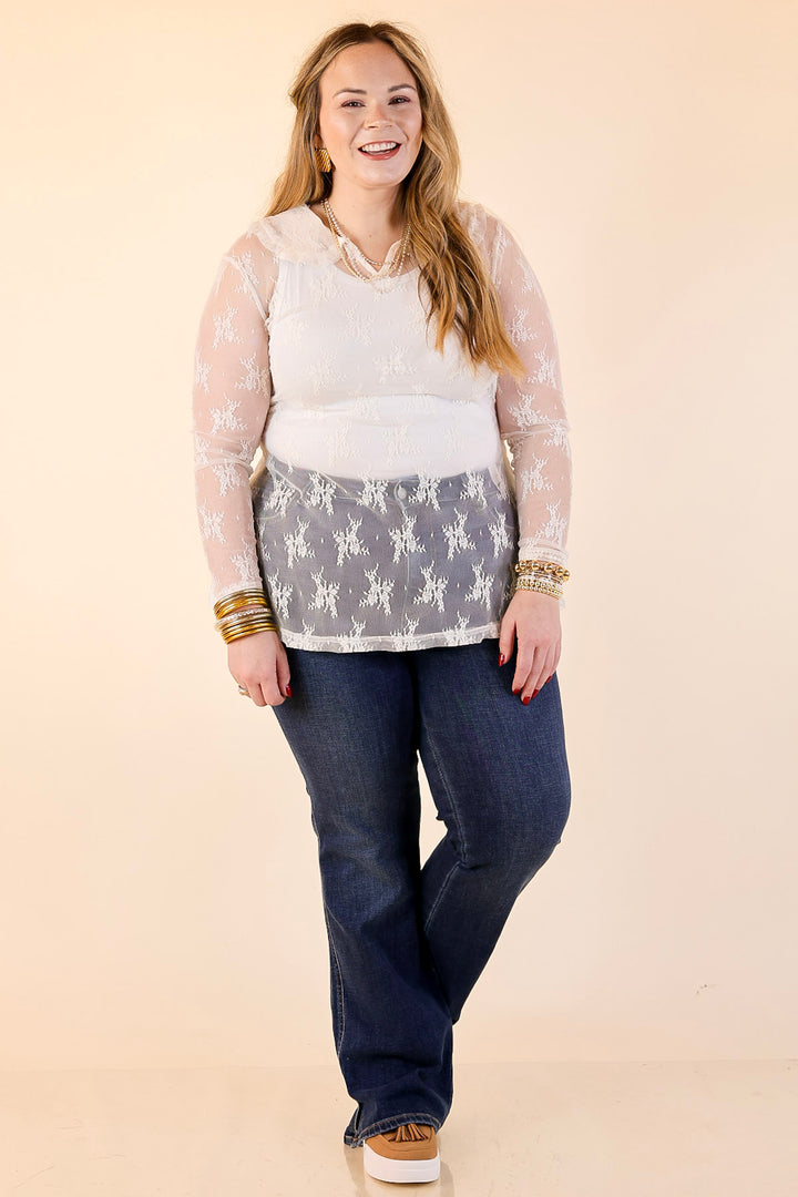 Pretty and Poised Floral Print Lace Top with Ruffle Peter Pan Collar in Ivory