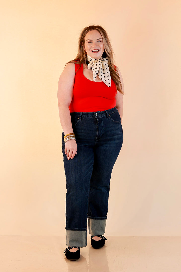 The Everyday Tank Scoop Neck Sleeveless Seamless Crop Tank Top with Built in Bra in Red