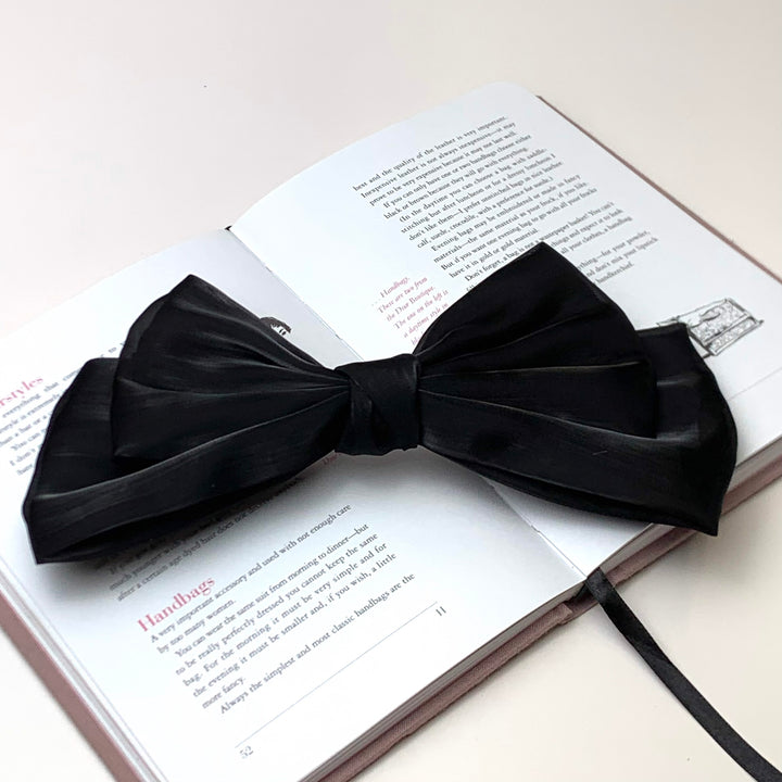 Feelin' Flirty Silk Bow Hair Clip in Black - Giddy Up Glamour Boutique