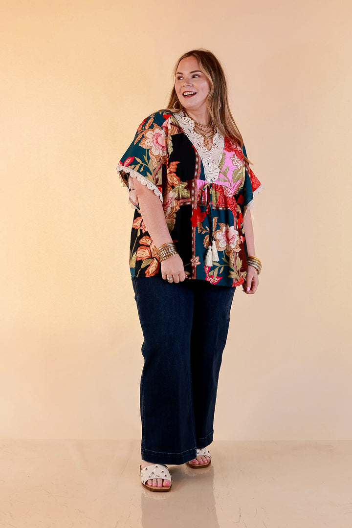 Patchwork Charm Floral Patchwork Print Print Lace Detail Short Sleeve Top in Pink Mix