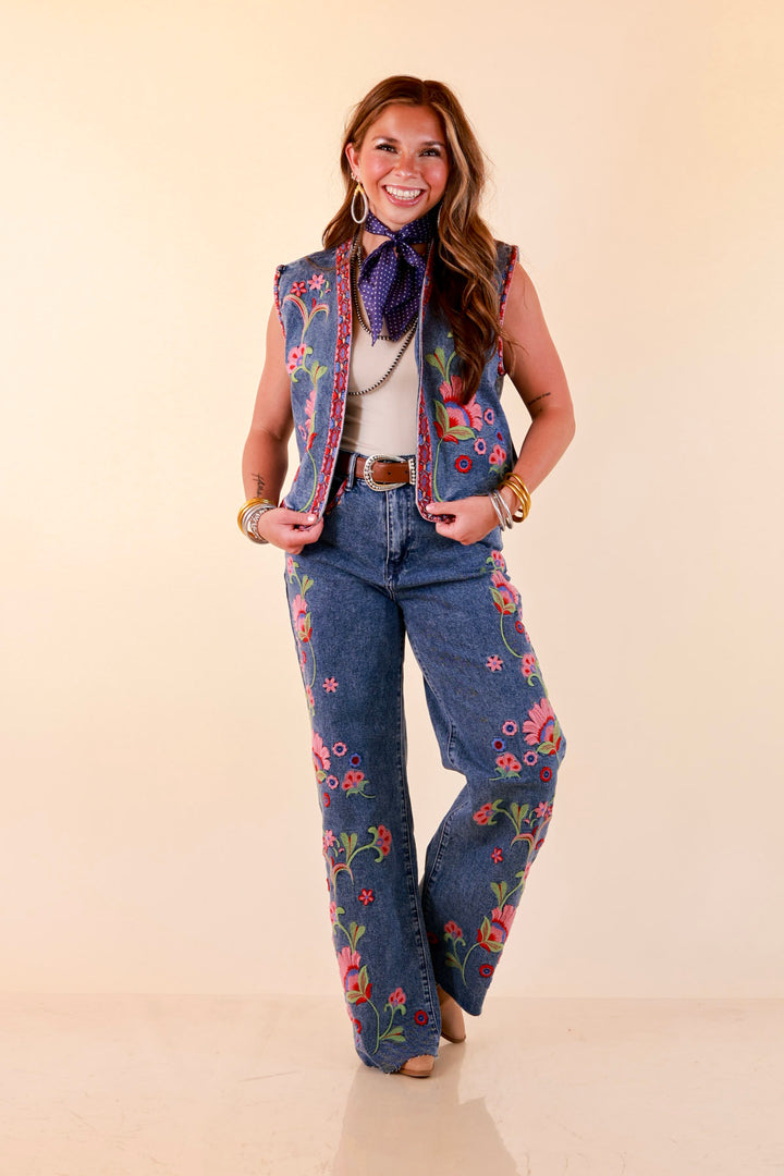 Artfully Yours Straight Leg Raw Hem Embroidered Denim Jeans in Medium Wash
