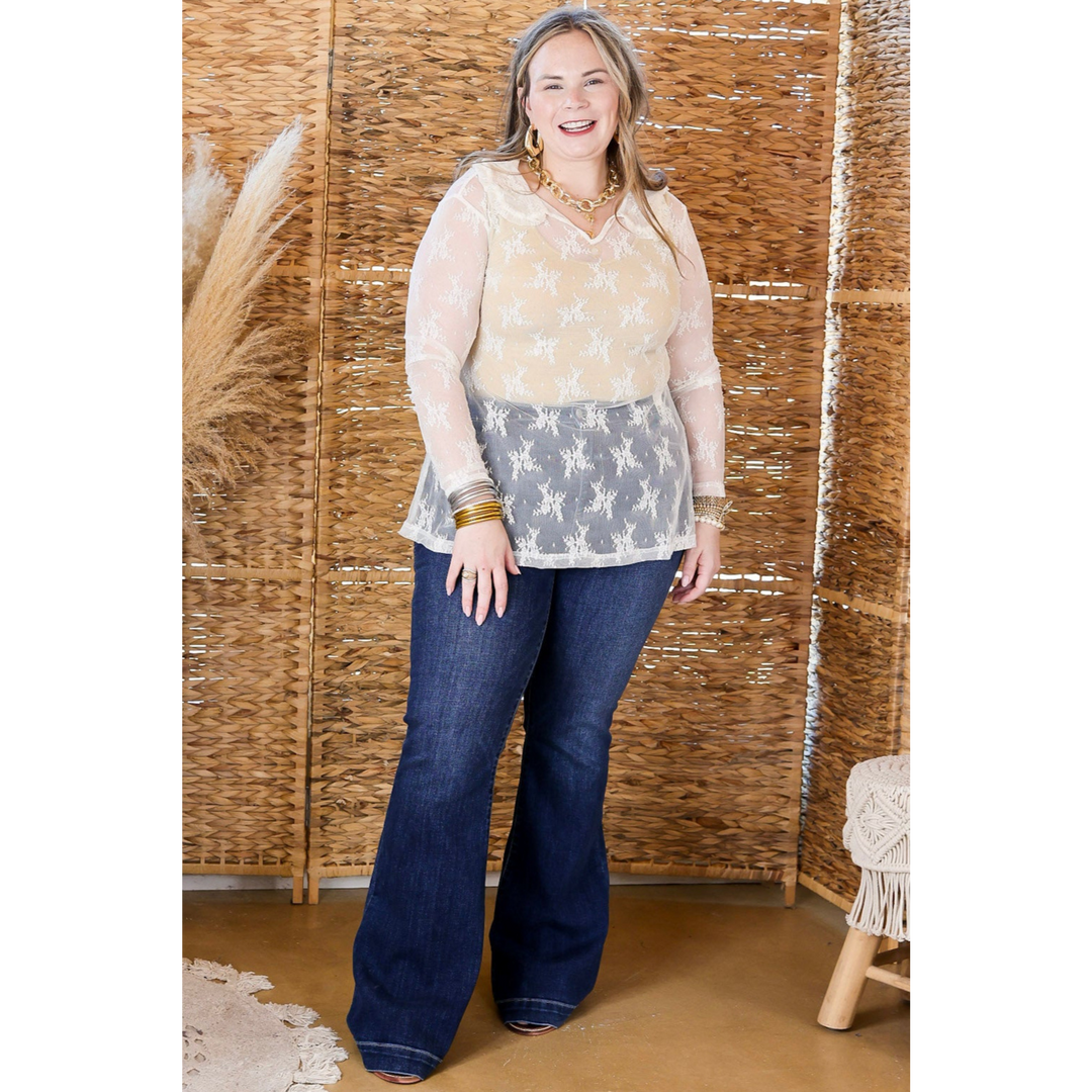 Pretty and Poised Floral Print Lace Top with Ruffle Collar in Ivory