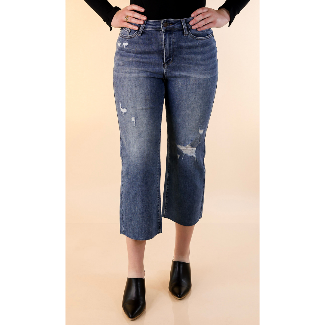 Judy Blue | Everyday Edge Cropped Wide Leg Jeans in Medium Wash