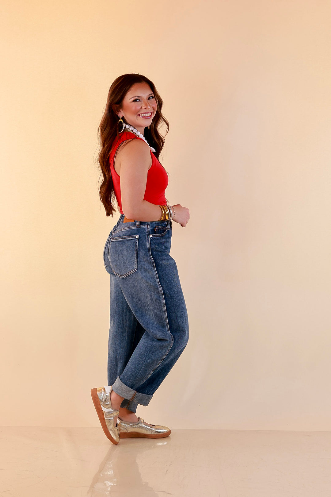 The Everyday Tank Scoop Neck Sleeveless Seamless Crop Tank Top with Built in Bra in Red