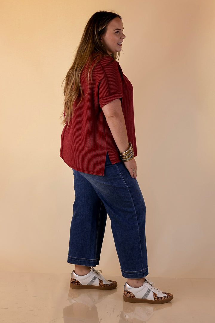 Daily Perfection Scoop Neck Short Sleeve Ribbed Top in Maroon