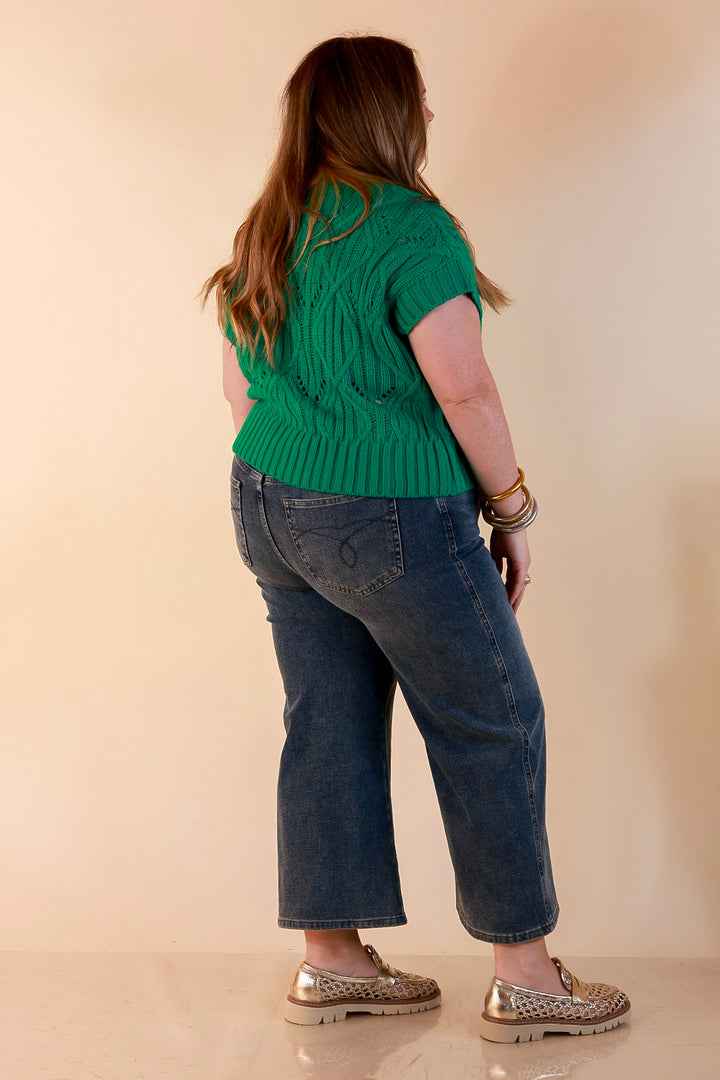Knit to Last Cable Knit Short Sleeve Sweater Top in Kelly Green