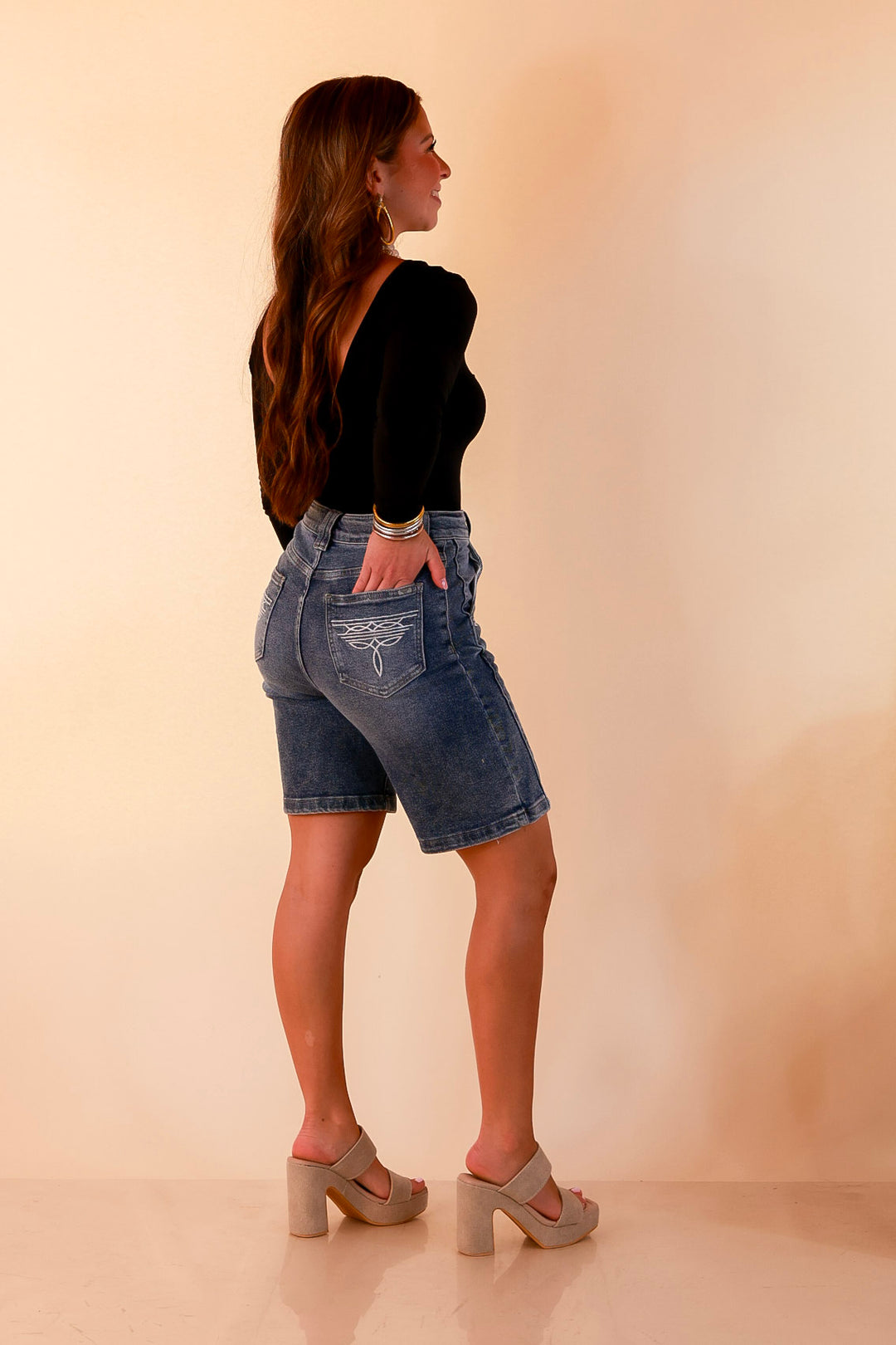 L&amp;B | Meet Me in Cheyenne Bermuda Denim Shorts in Medium Stone Wash