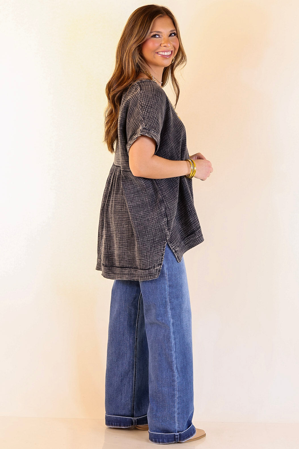 Simple Statement Quarter Button Up Short Drop Sleeve Shirt in Black