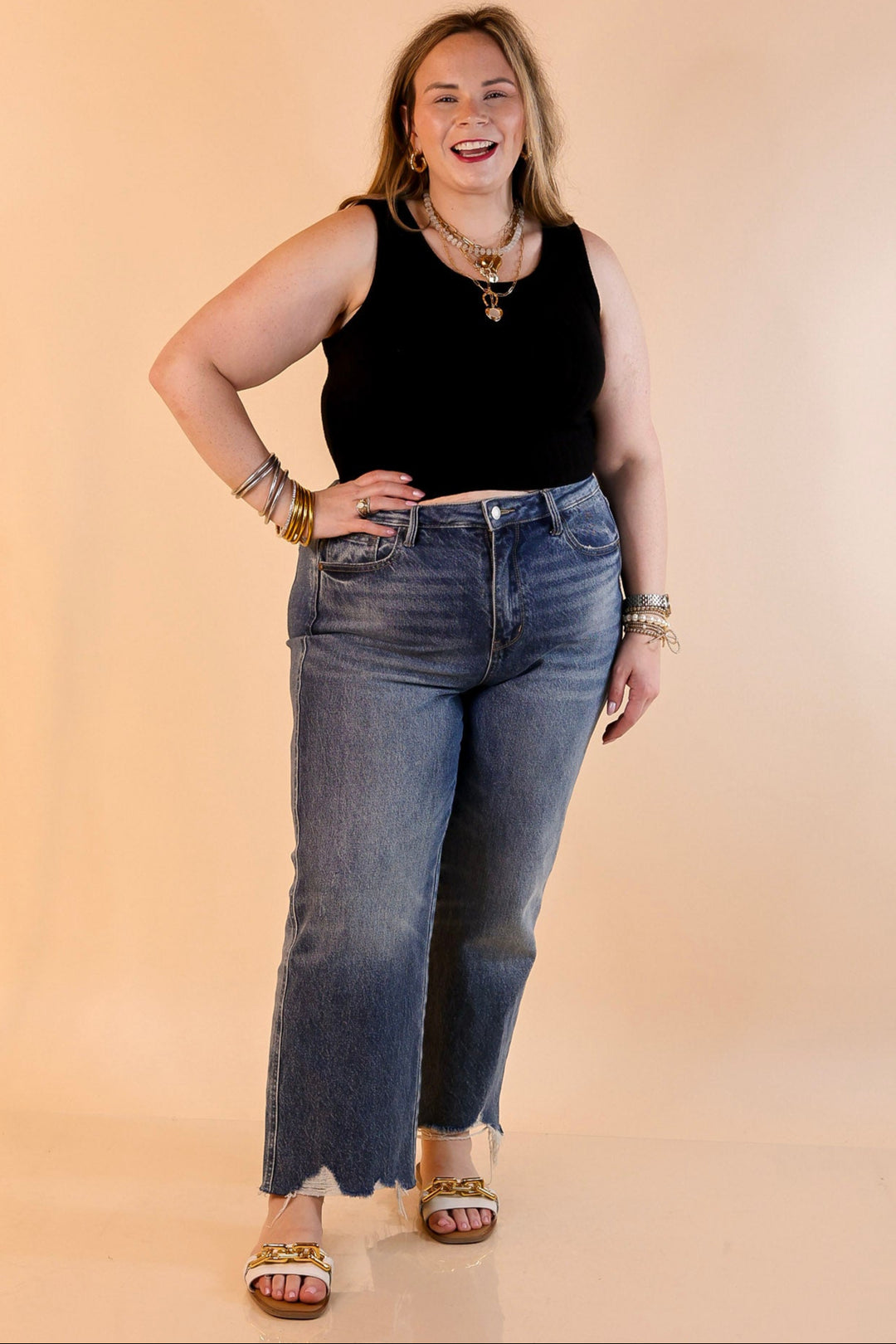 Summer Essential Cropped Sleeveless Top in Black