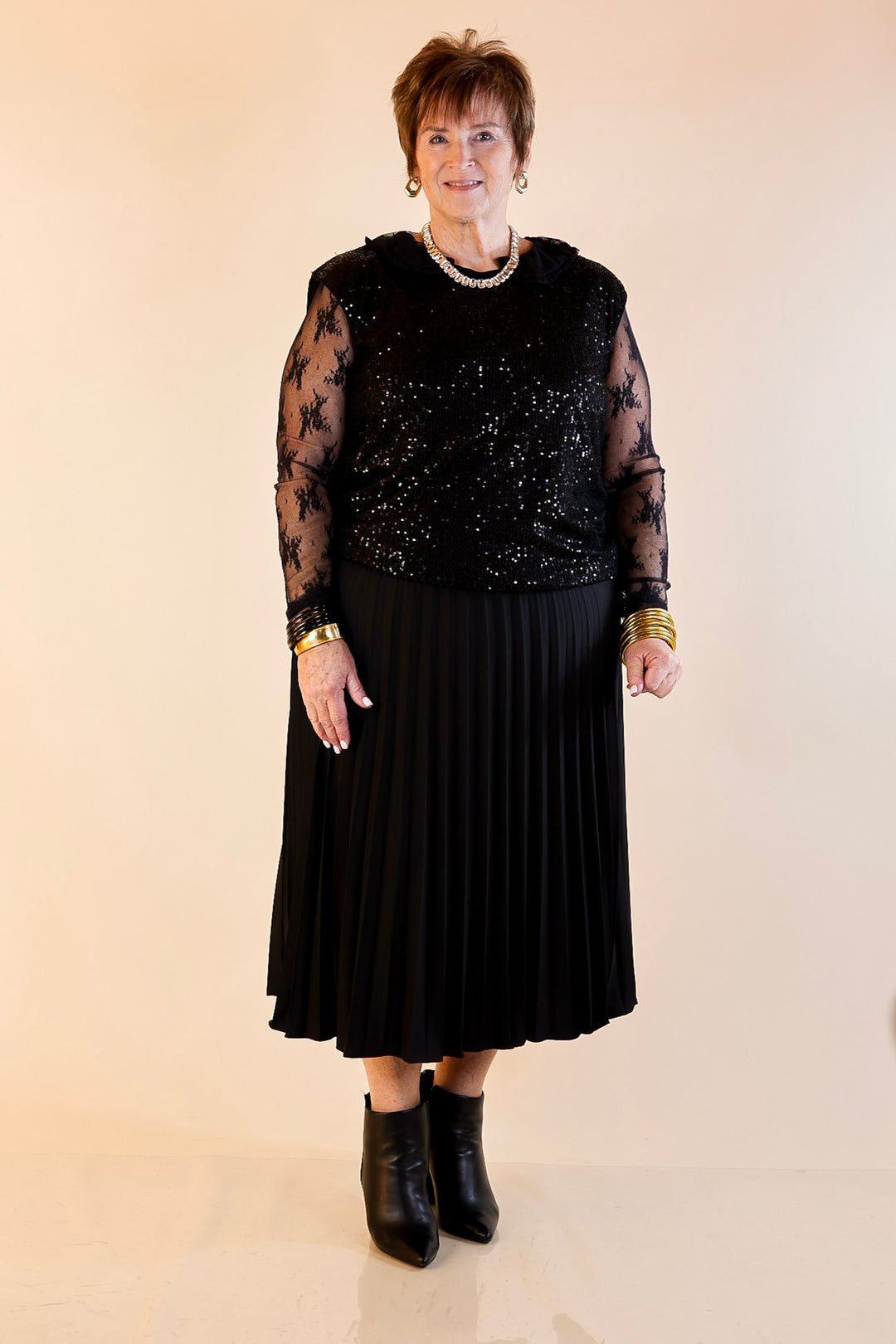 Sequin Sleek Sleeveless Dressy Sequin Top in Black