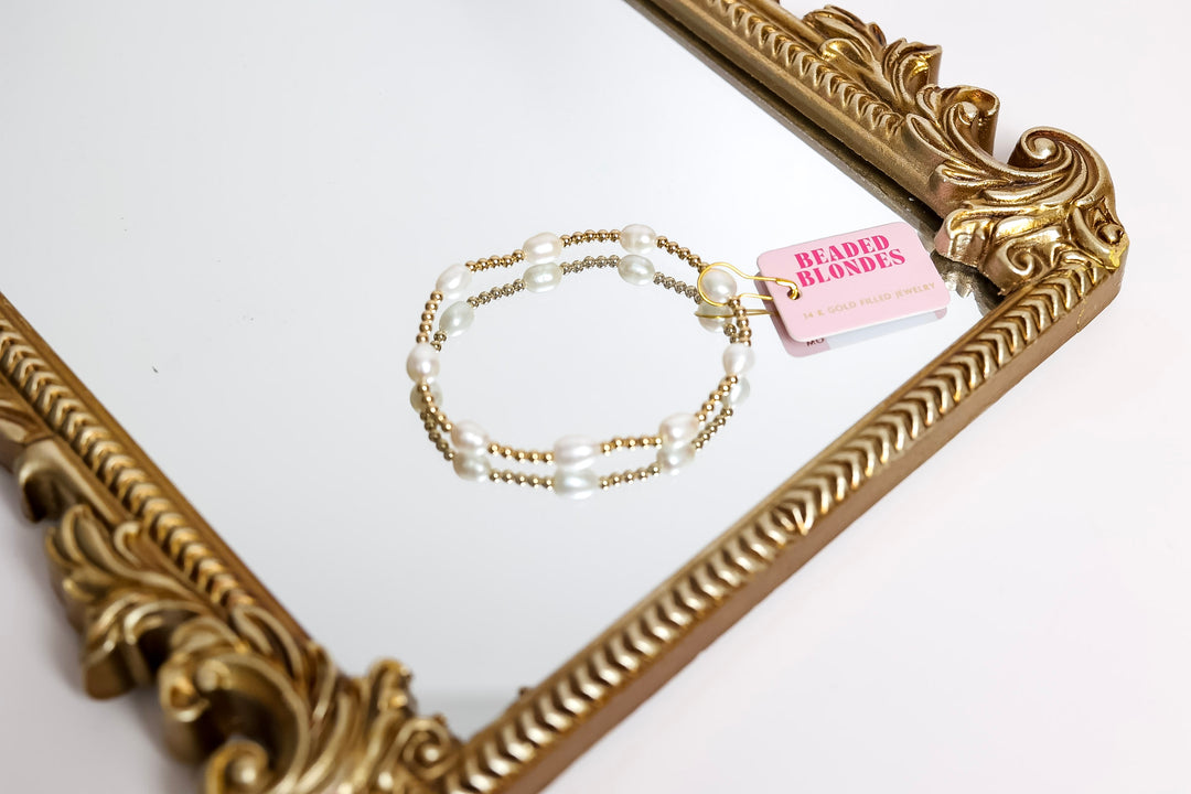 Beaded Blondes | Ellie Pearl Bracelet in Gold