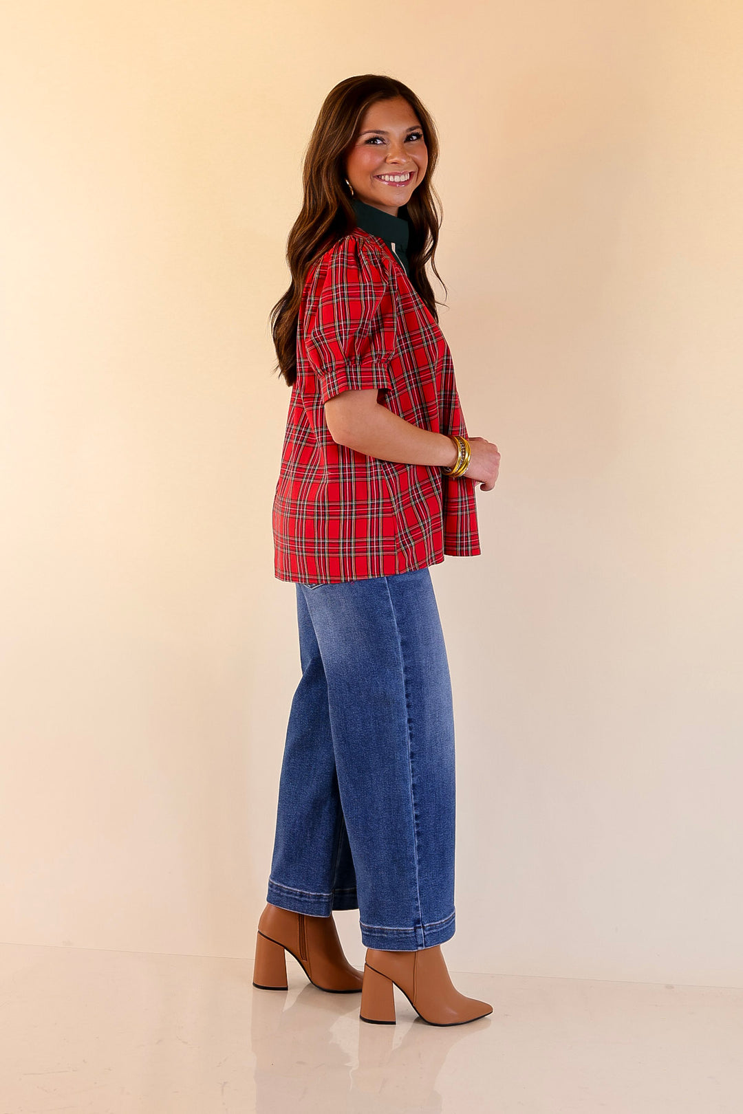 Chic Statement V Neck Plaid Top with Short Balloon Sleeves and Green Trim in Red