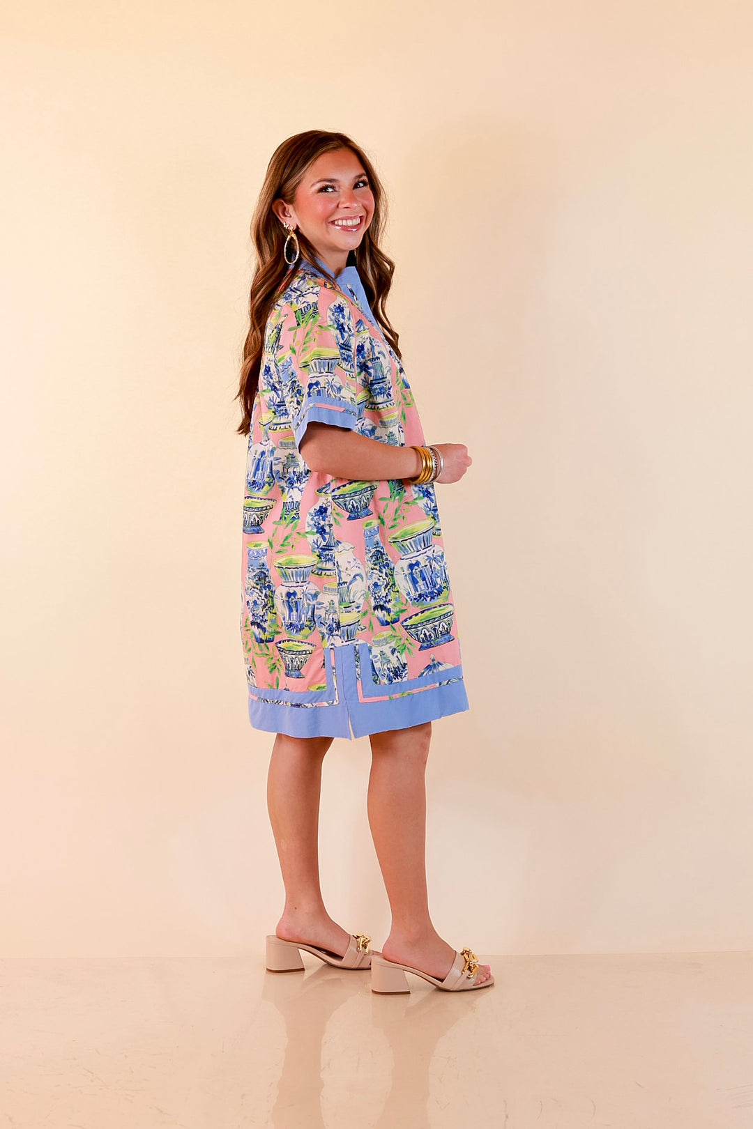 Postcards from Paradise Vase Print Contrast Trim Shift Dress in Coral Pink Multi