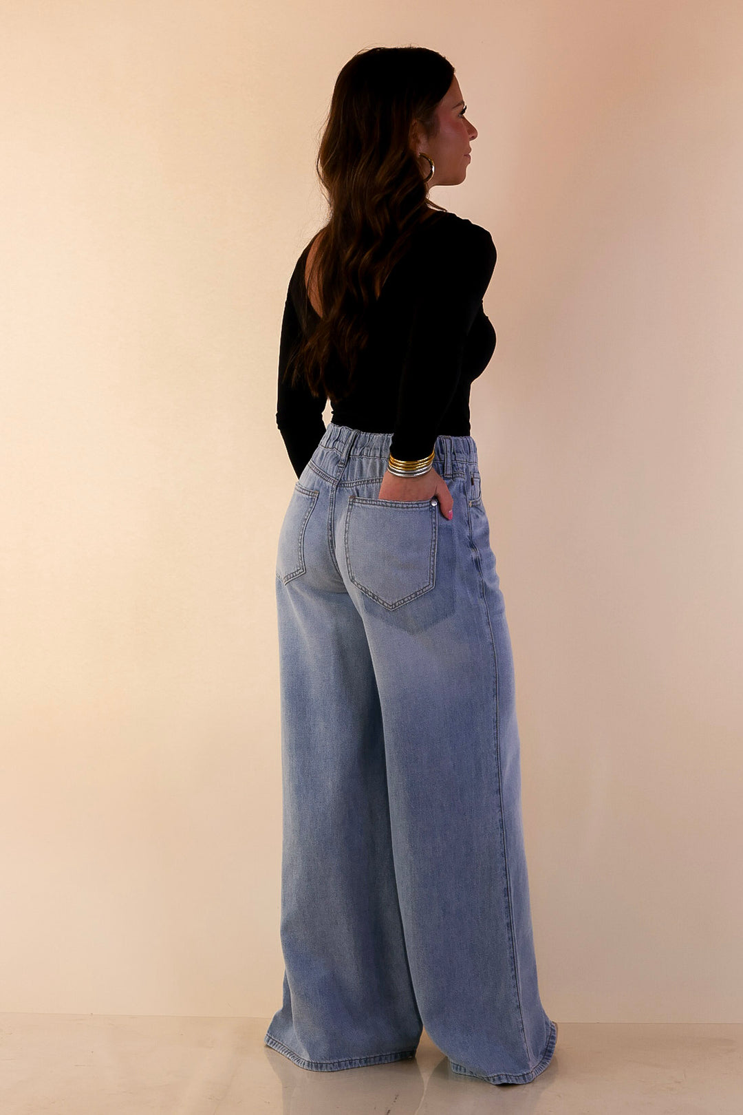 Judy Blue | Smooth Moves Wide Leg Palazzo Featherweight Elastic Waistband Jeans in Light Wash