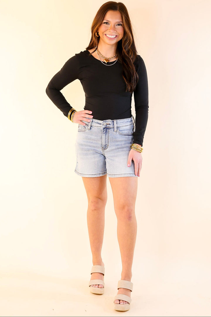 Judy Blue | Day to Night Dad Shorts in Vintage Light Wash