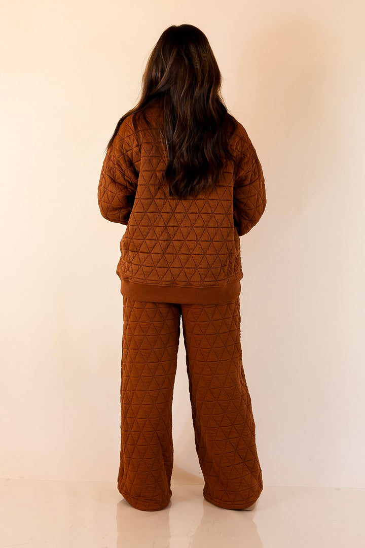 Everyday Elevated Quilted Half Zip Pullover Top in Rust Brown