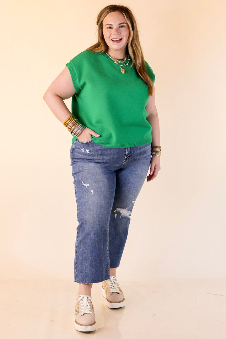 Effortlessly Yours Short Sleeve Crew Neck Sweater in Green