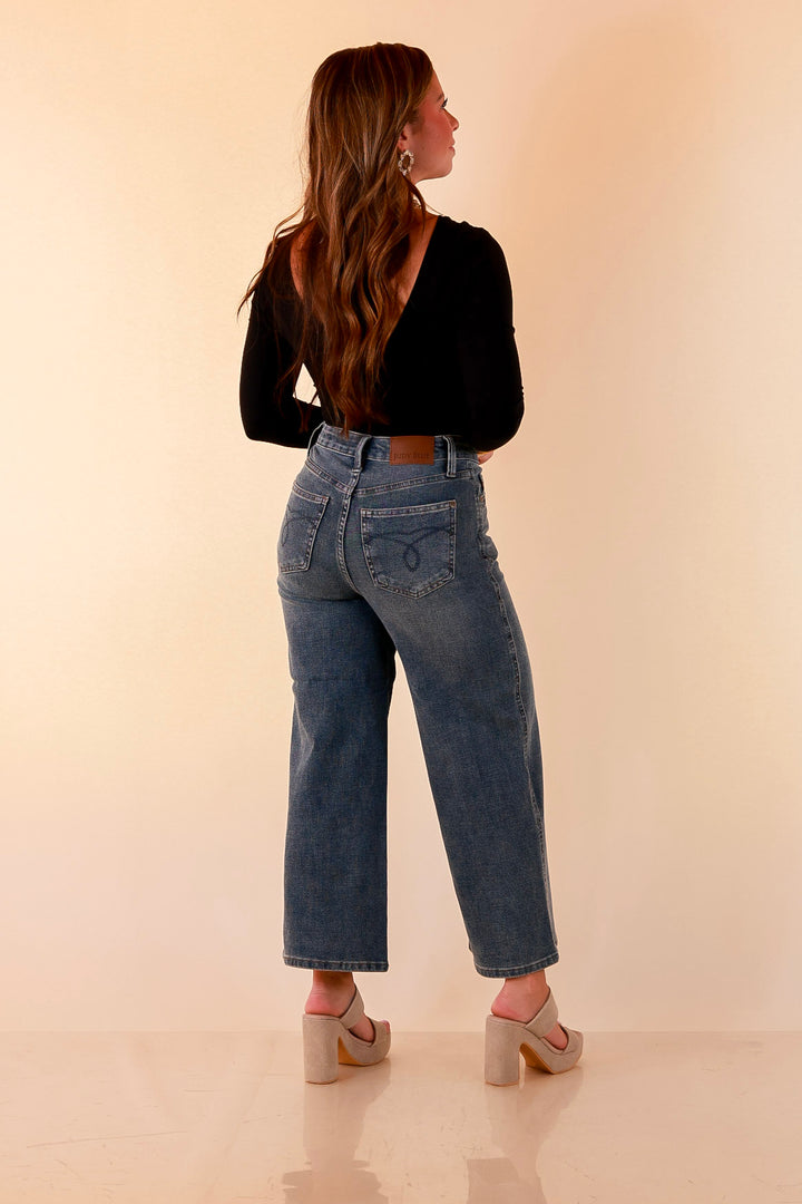 Judy Blue | Everyday Icon Cropped Wide Leg Denim Jeans in Medium Wash