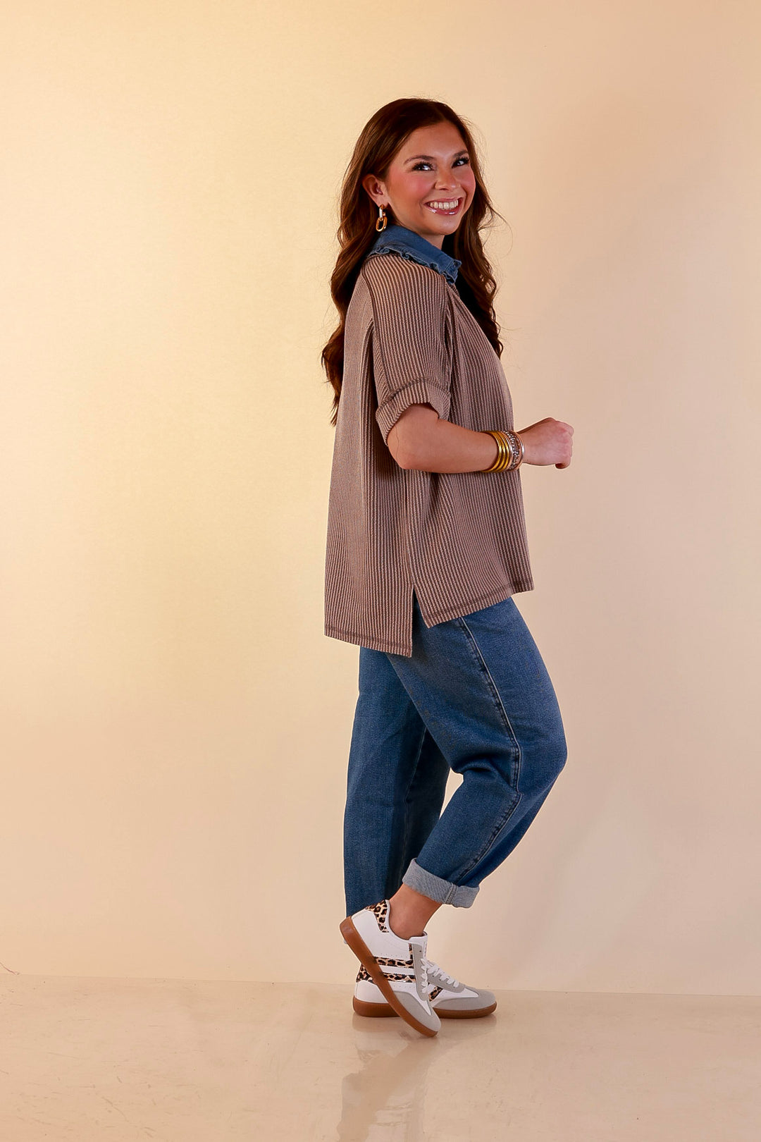 Daily Perfection Scoop Neck Short Sleeve Ribbed Top in Dark Mocha Brown