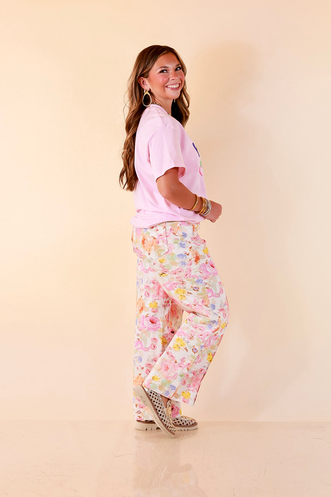 Rein It In "Hold Your Horses" Short Sleeve Graphic Tee in Light Pink