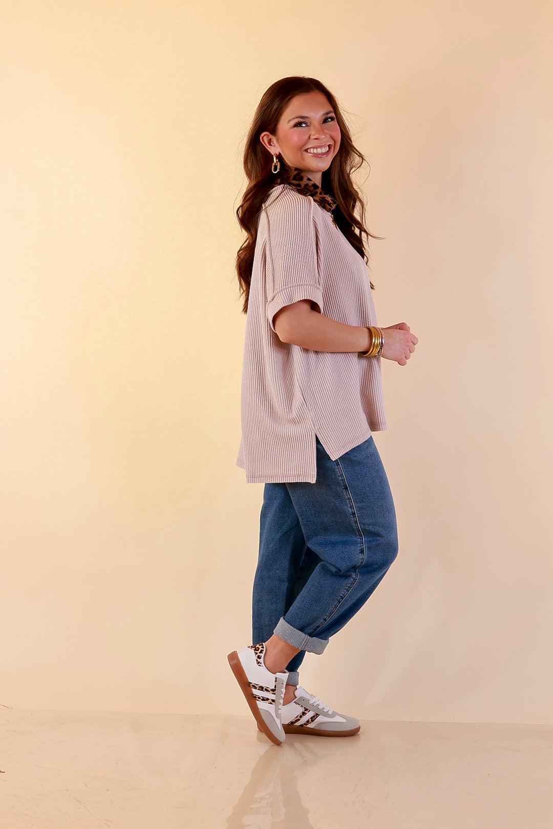 Daily Perfection Scoop Neck Short Sleeve Ribbed Top in Natural Brown