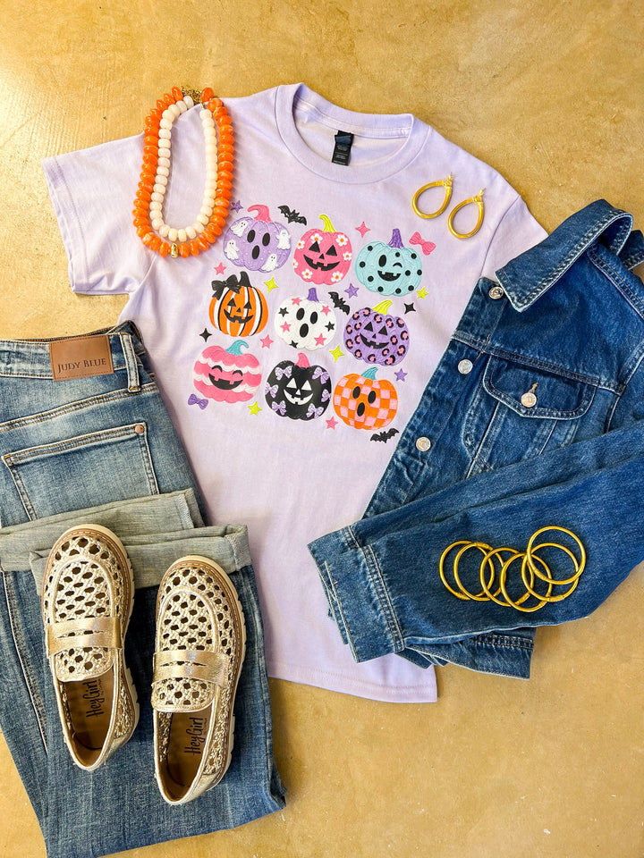 The Pumpkin Club Colorful Jack-O’-Lantern Halloween Graphic Tee in Lavender Purple