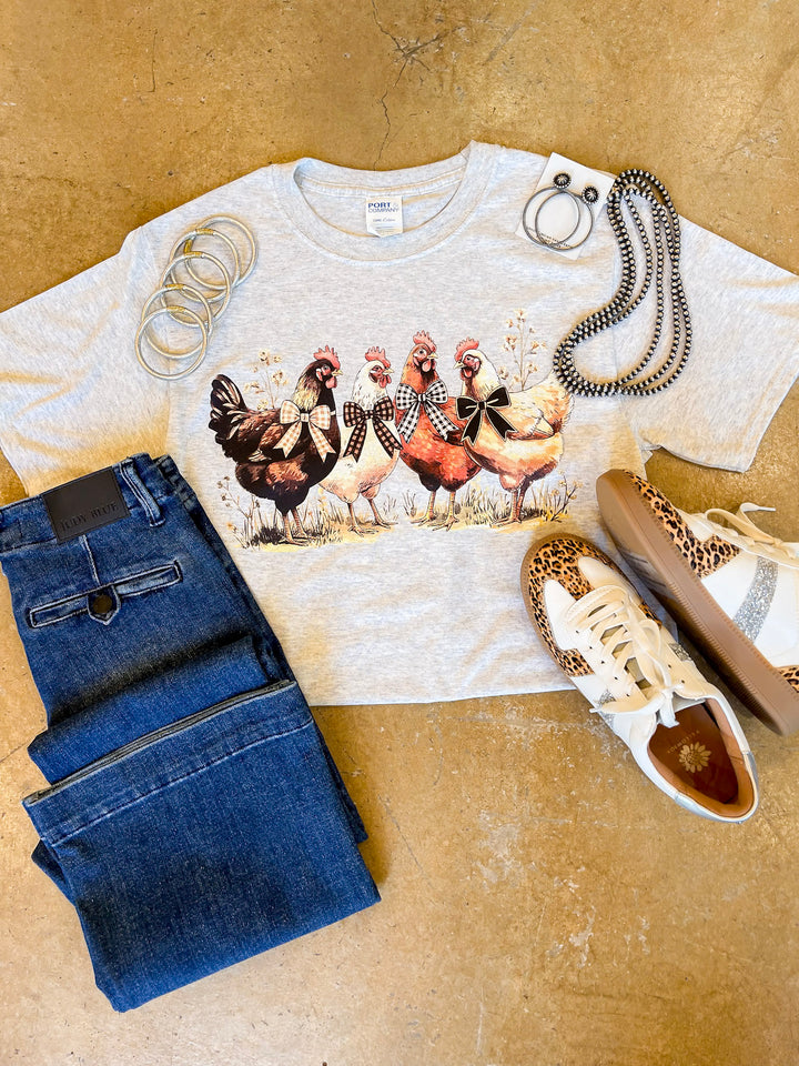 Barnyard Besties Chickens with Bows Short Sleeve Graphic Tee in Heathered Beige