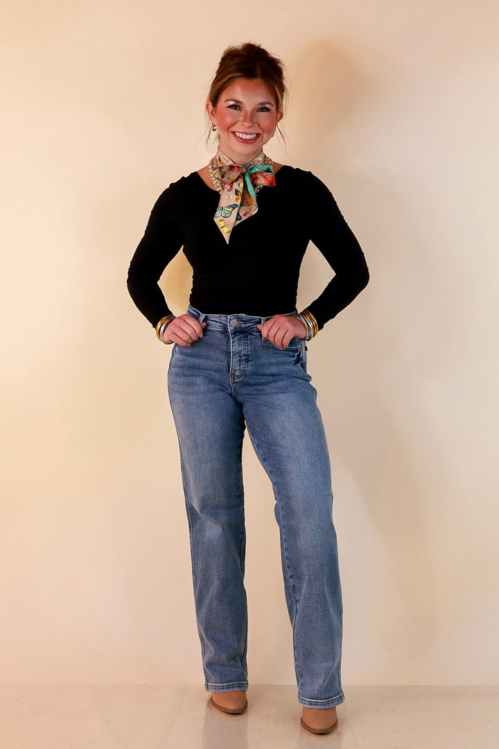 Judy Blue | The Right Fit Tummy Control Classic Straight Leg Jean in Medium Wash