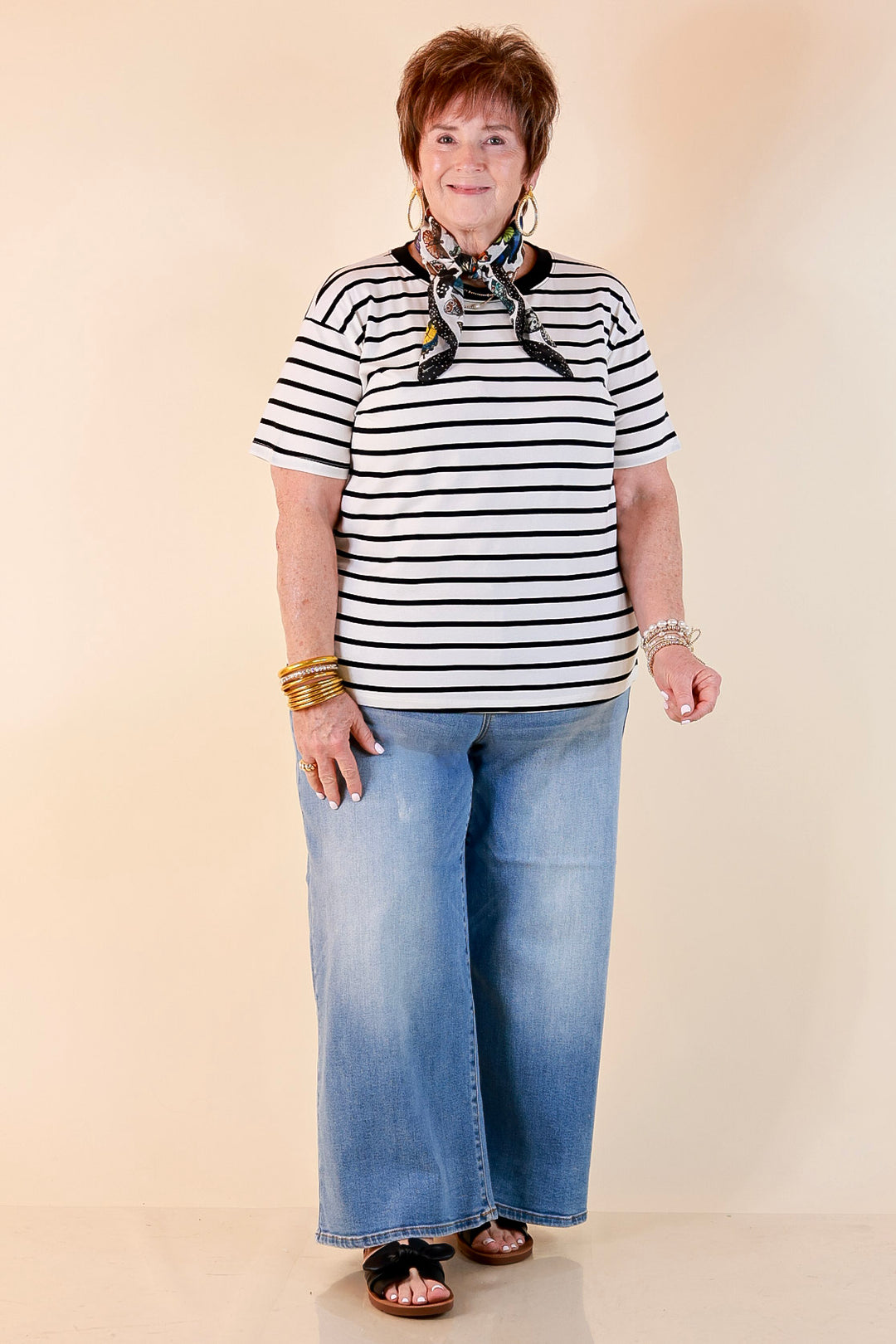 The Daily Stripe Scoop Neck Short Sleeve Striped Tee Top in Black