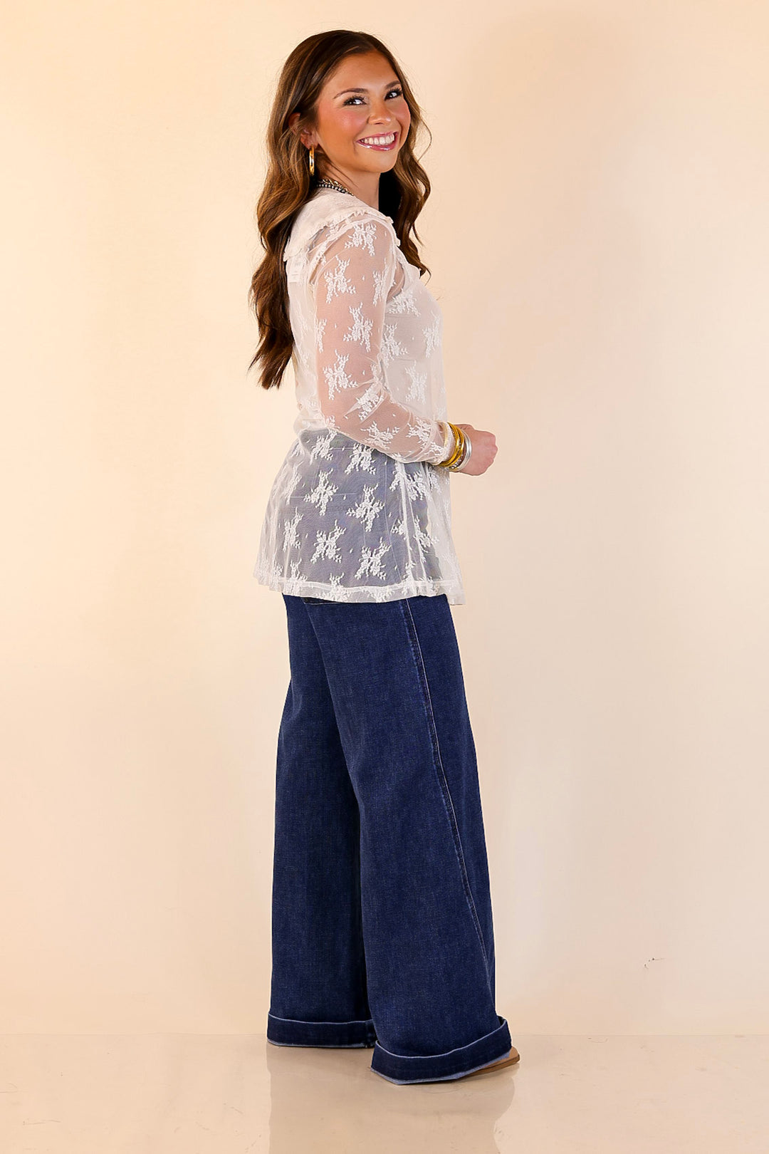 Pretty and Poised Floral Print Lace Top with Ruffle Peter Pan Collar in Ivory