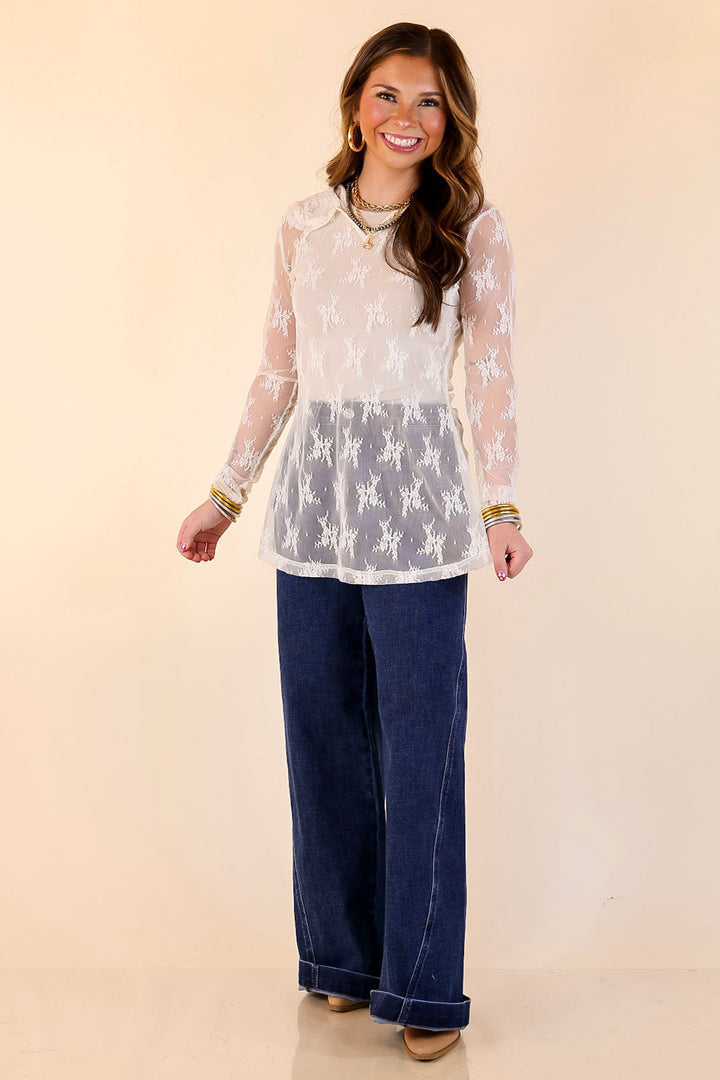 Pretty and Poised Floral Print Lace Top with Ruffle Peter Pan Collar in Ivory