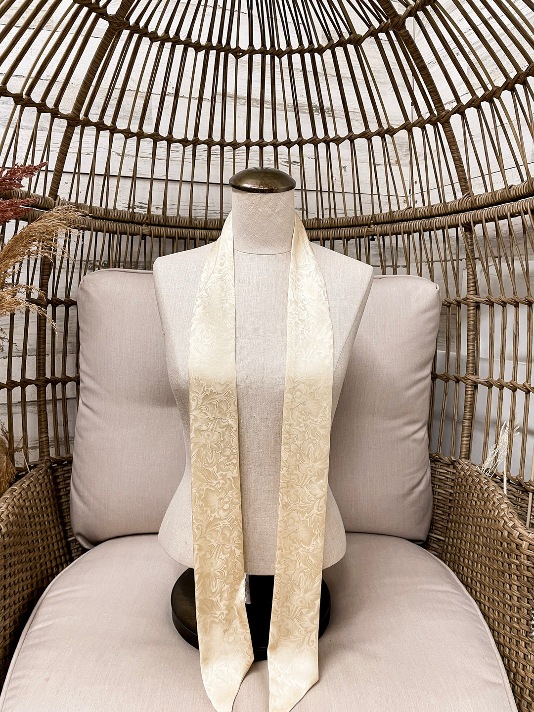 Wyoming Traders | Jacquard Print Silk Twilly Scarf in Ivory