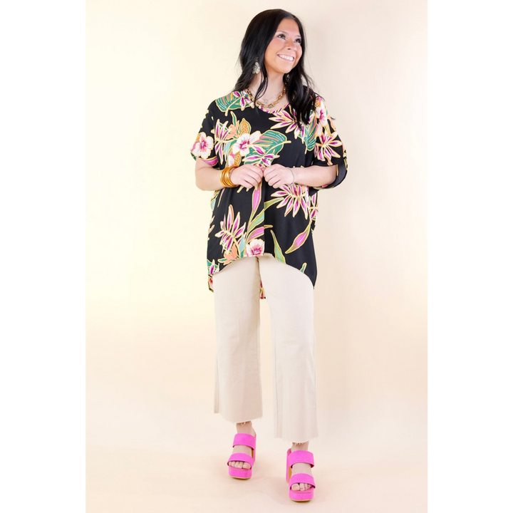 Island Oasis Tropical Floral Print Top in Black