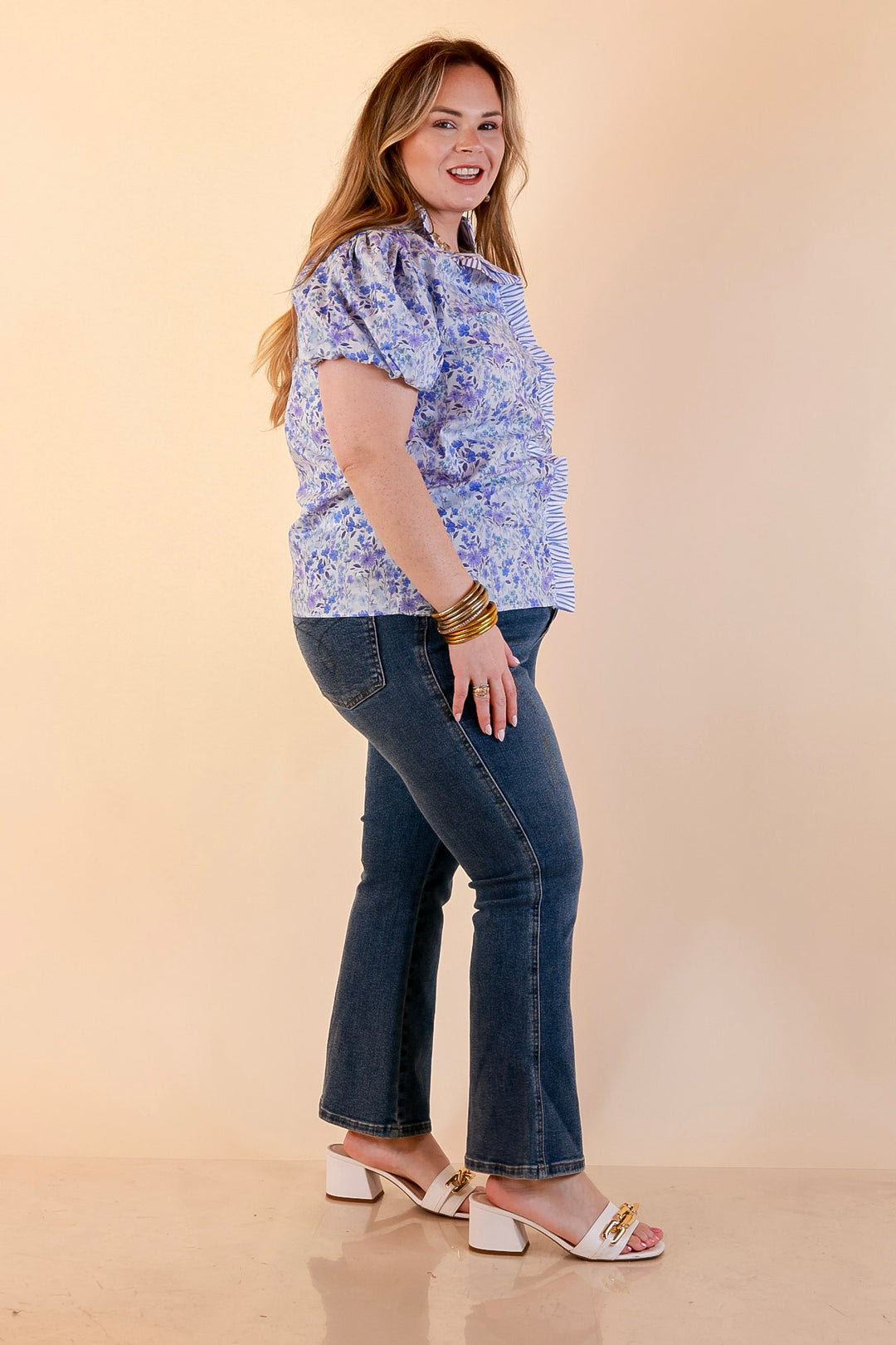 Bloom with Grace Short Puff Sleeve Ruffle Trim Button Front Floral Peplum Top in Blue