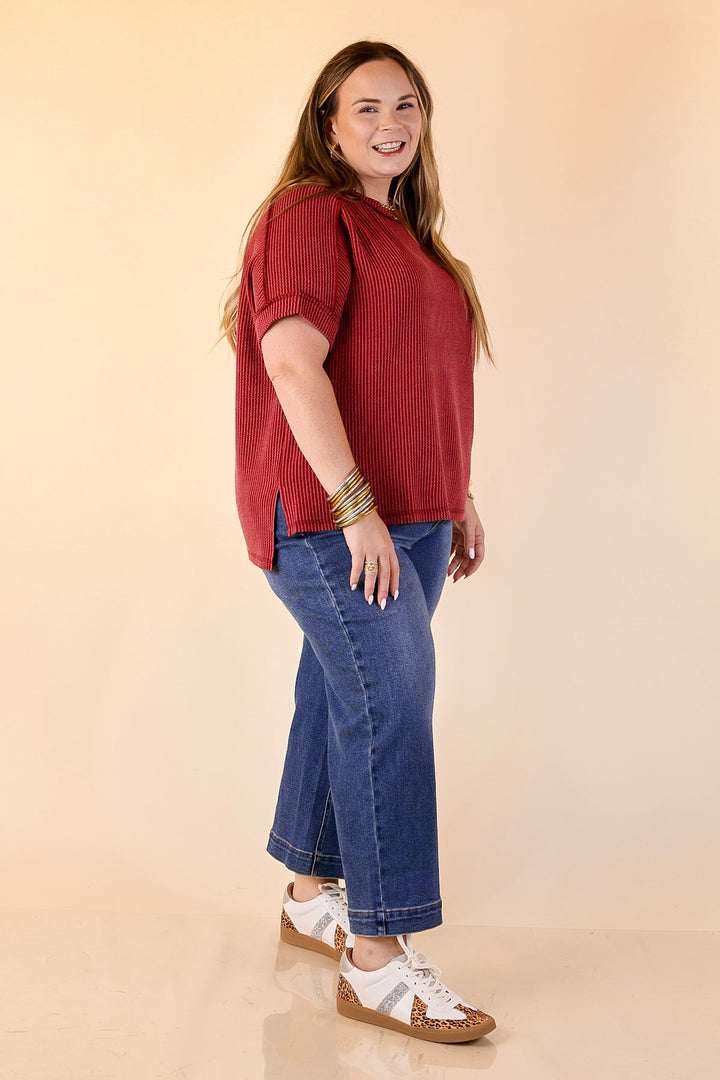 Daily Perfection Scoop Neck Short Sleeve Ribbed Top in Maroon