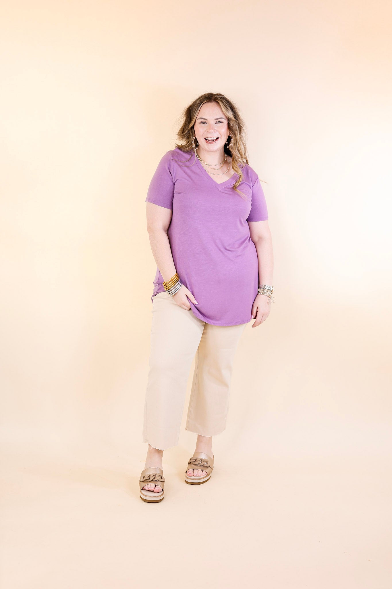 It's That Simple Solid V Neck Tee in Dusty Lavender