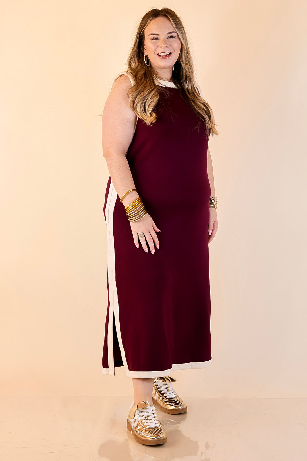 Chic Direction Solid Sleeveless Knit Midi Dress with Ivory Trim in Maroon