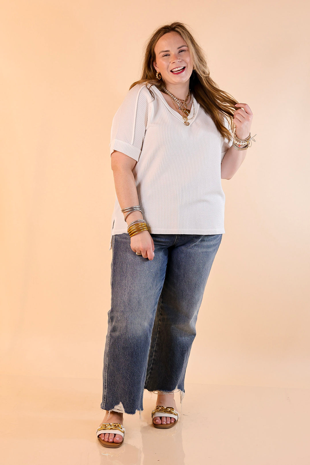 Daily Perfection Short Sleeve V Neck Top in Off White