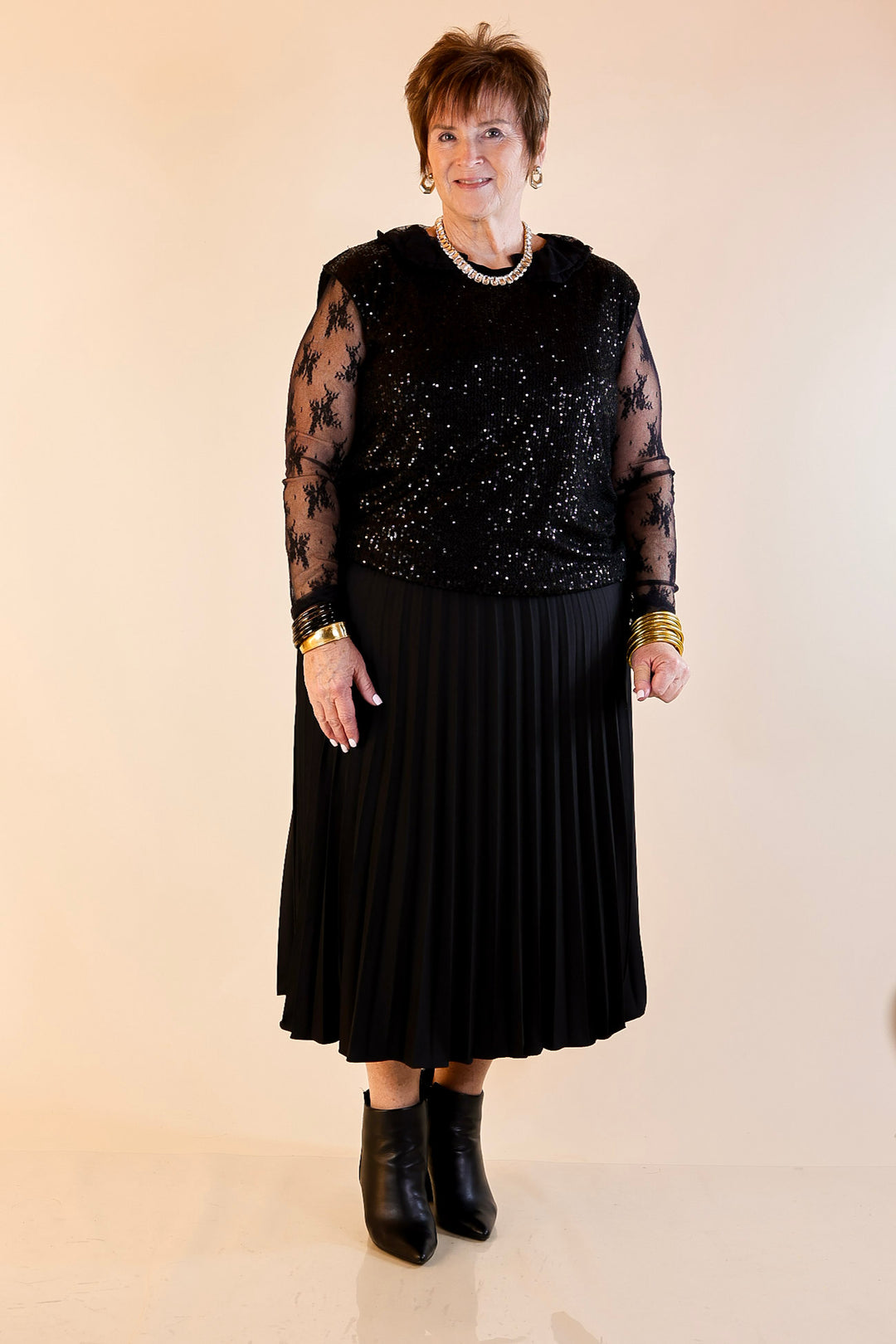 Sequin Sleek Sleeveless Dressy Sequin Top in Black