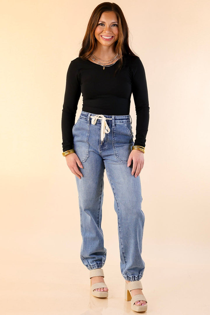 Judy Blue | Relaxed Revival Denim Jogger in Medium Wash