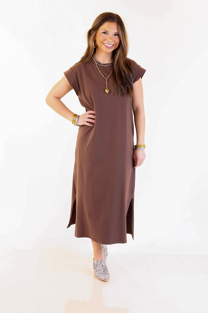 Effortlessly Lovely Short Sleeve Midi Tee Shirt Dress in Chocolate Brown