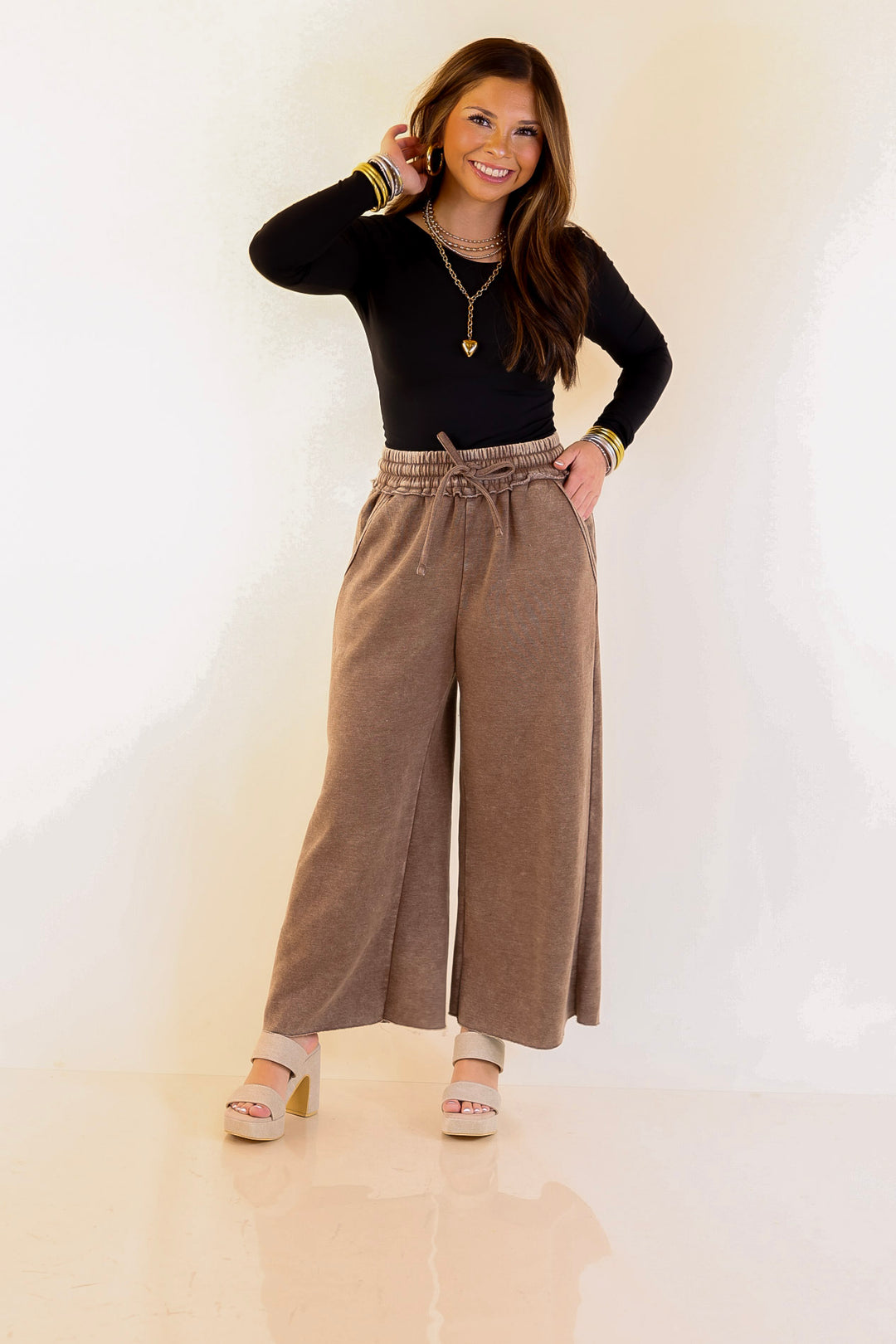 Cozy Girl Cropped Acid Washed Drawstring Pant in Brown