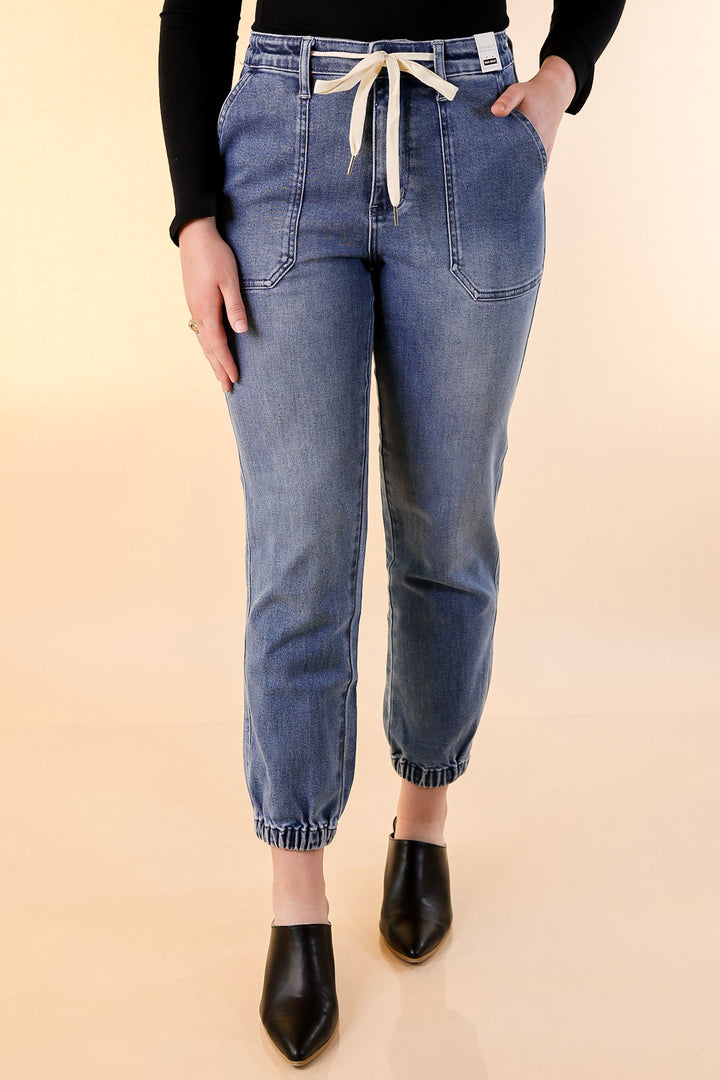 Judy Blue | Relaxed Revival Denim Jogger in Medium Wash