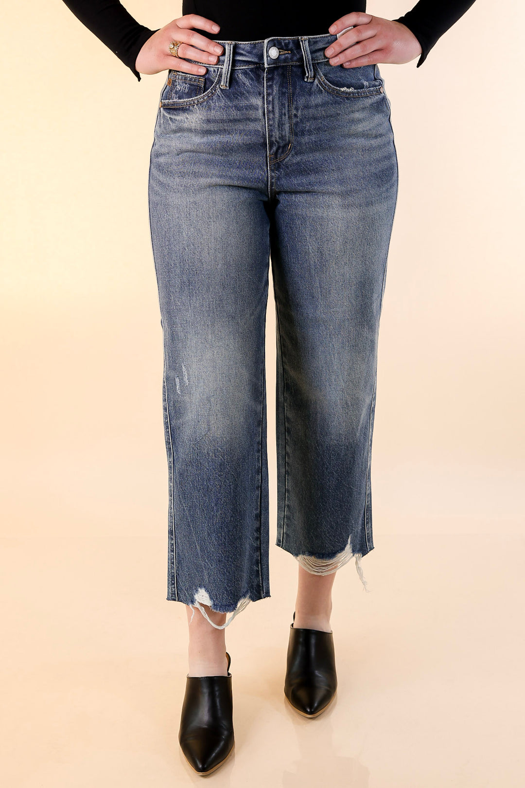 Judy Blue | In the Details Rigid Magic Cropped Wide Leg Jeans in Medium Vintage Wash
