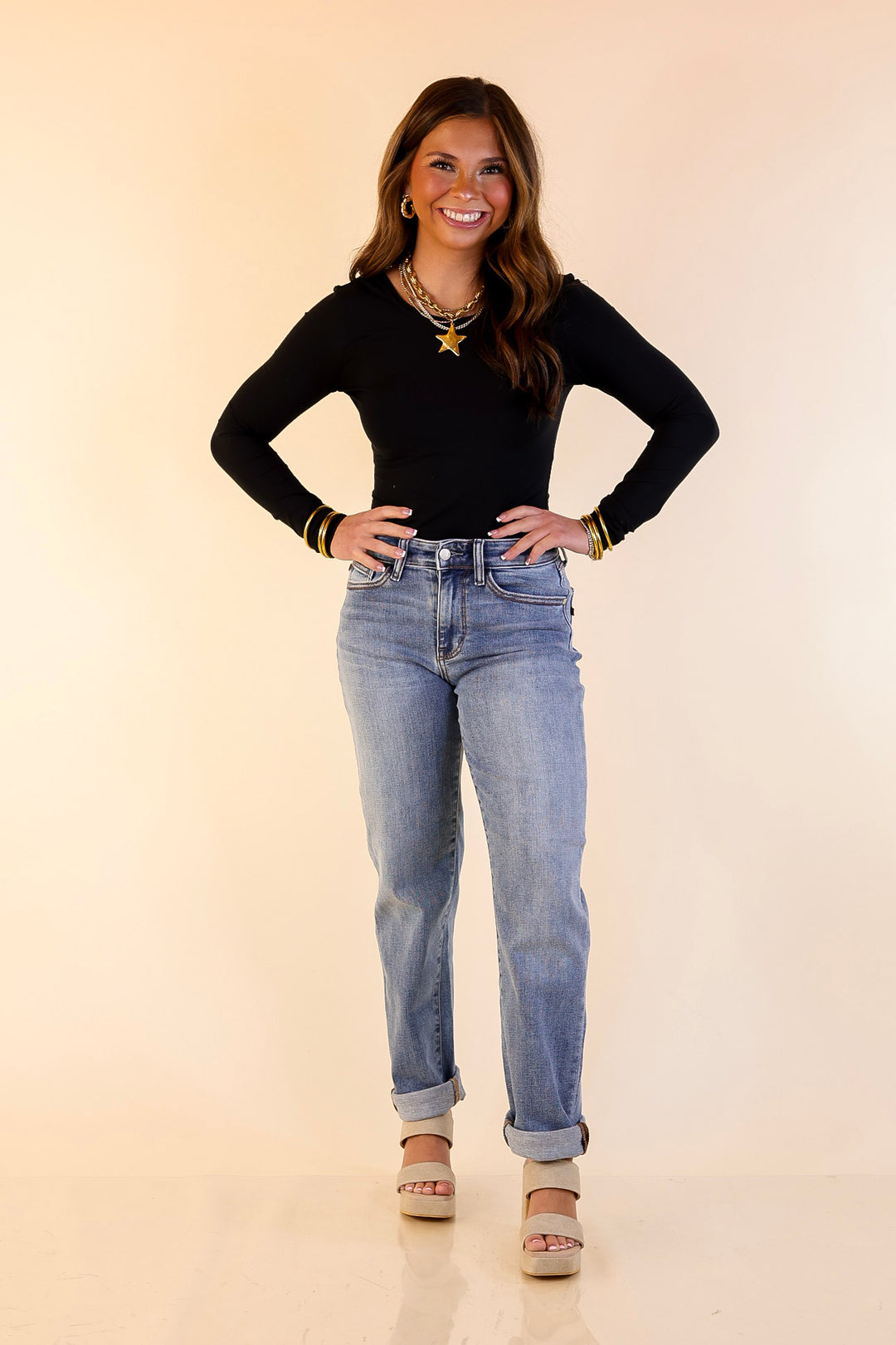 Judy Blue | Cool and Collected Boyfriend Denim Jeans in Medium Wash