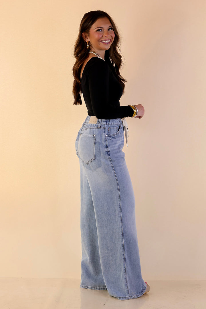 Judy Blue | Smooth Moves Wide Leg Palazzo Featherweight Elastic Waistband Jeans in Light Wash