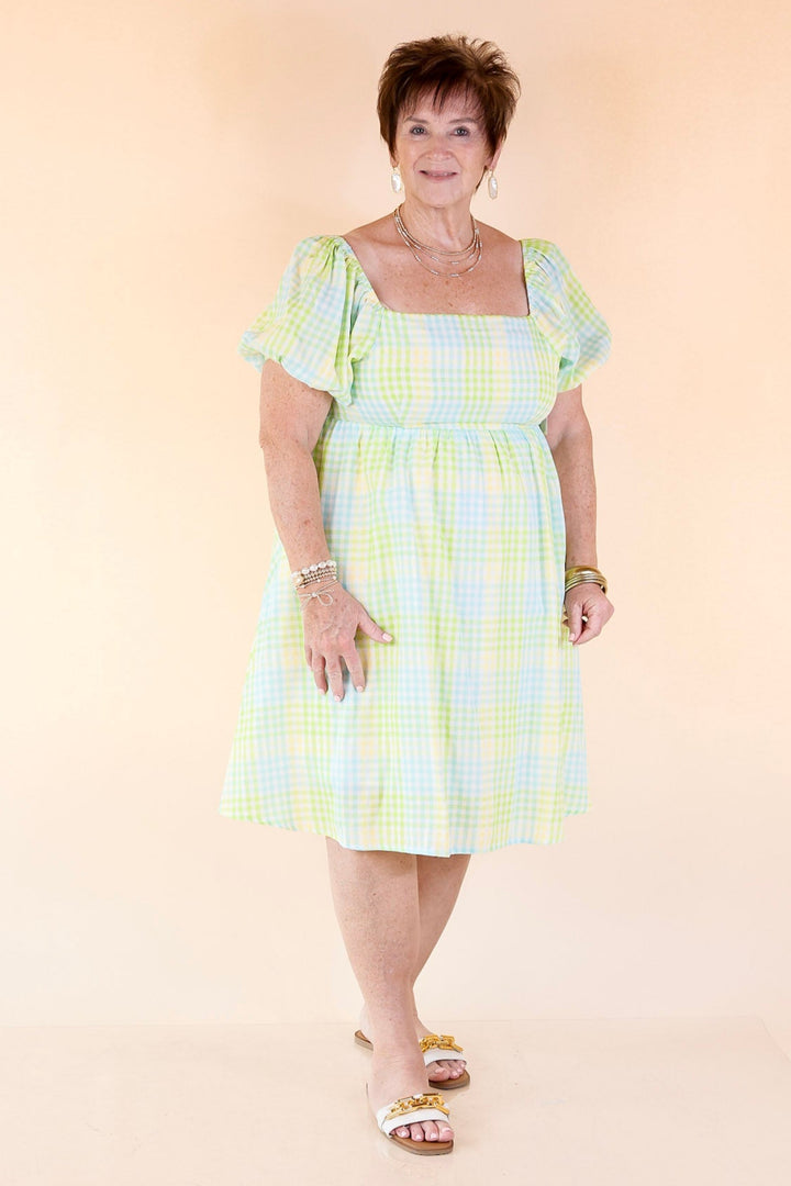 Spring Serenity Plaid Dress with Balloon Sleeves in Green Mix