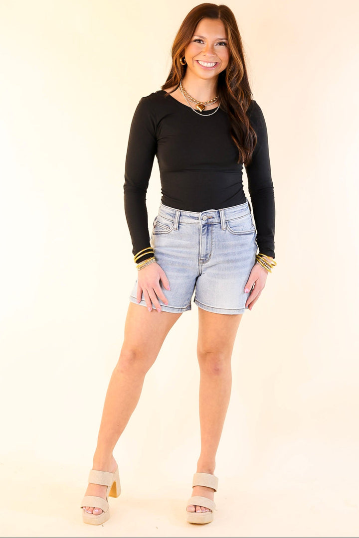 Judy Blue | Day to Night Dad Shorts in Vintage Light Wash